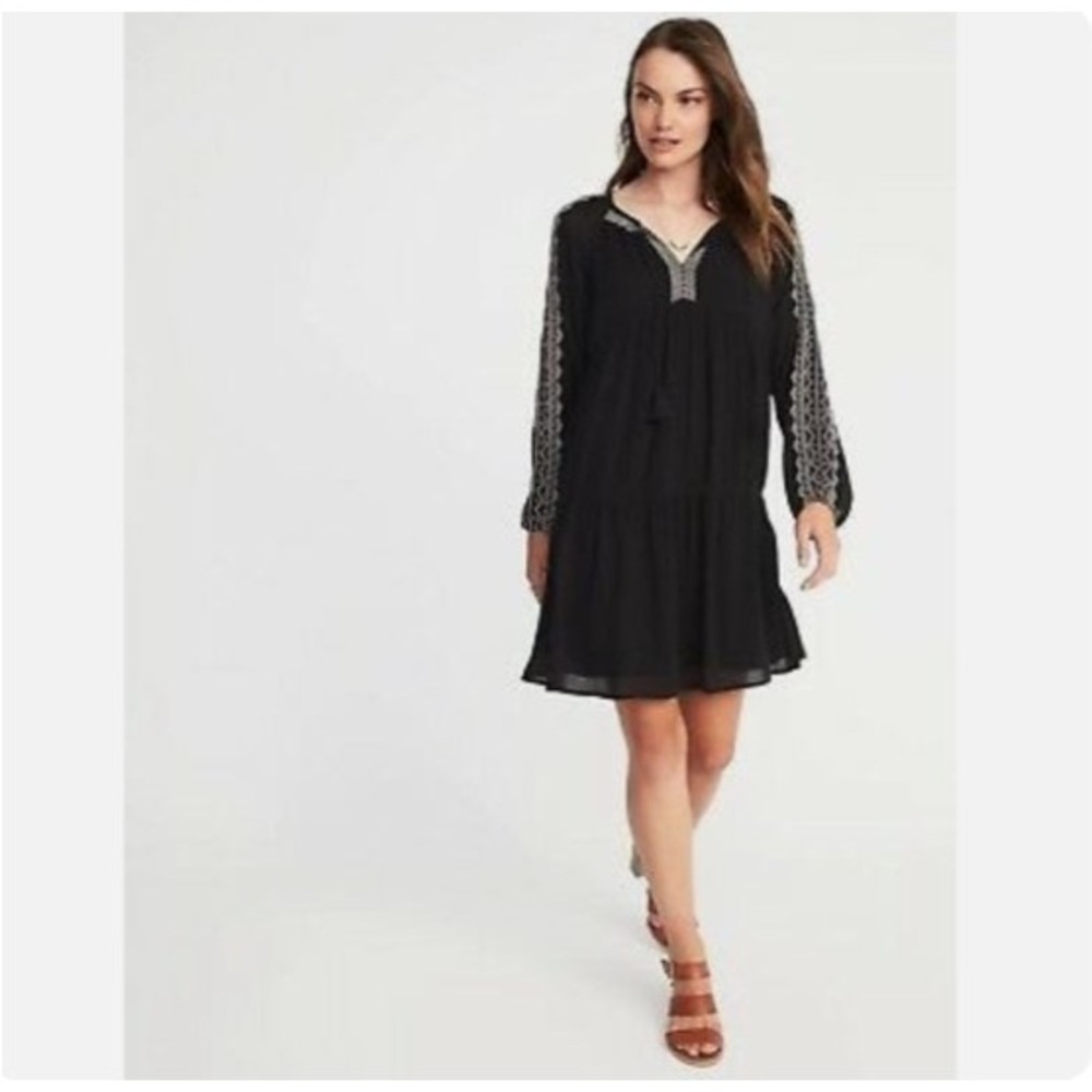 Old Navy Boho Embroidered Long Sleeve Dress Size M Black